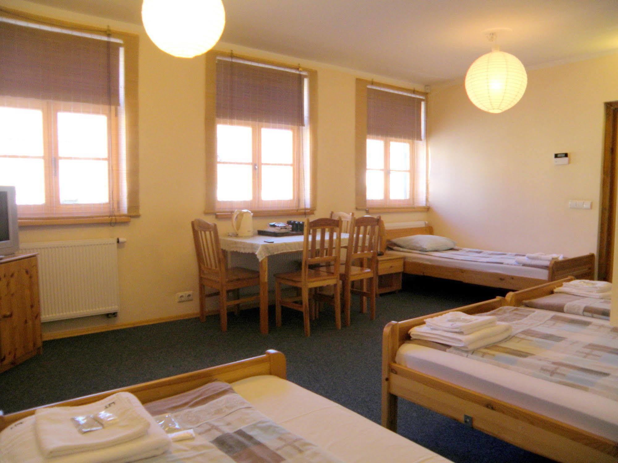 Express Guest House クライペダ エクステリア 写真